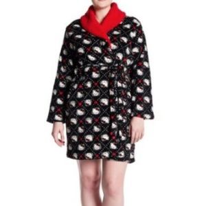 NWT HELLO KITTY Plush Robe Juniors